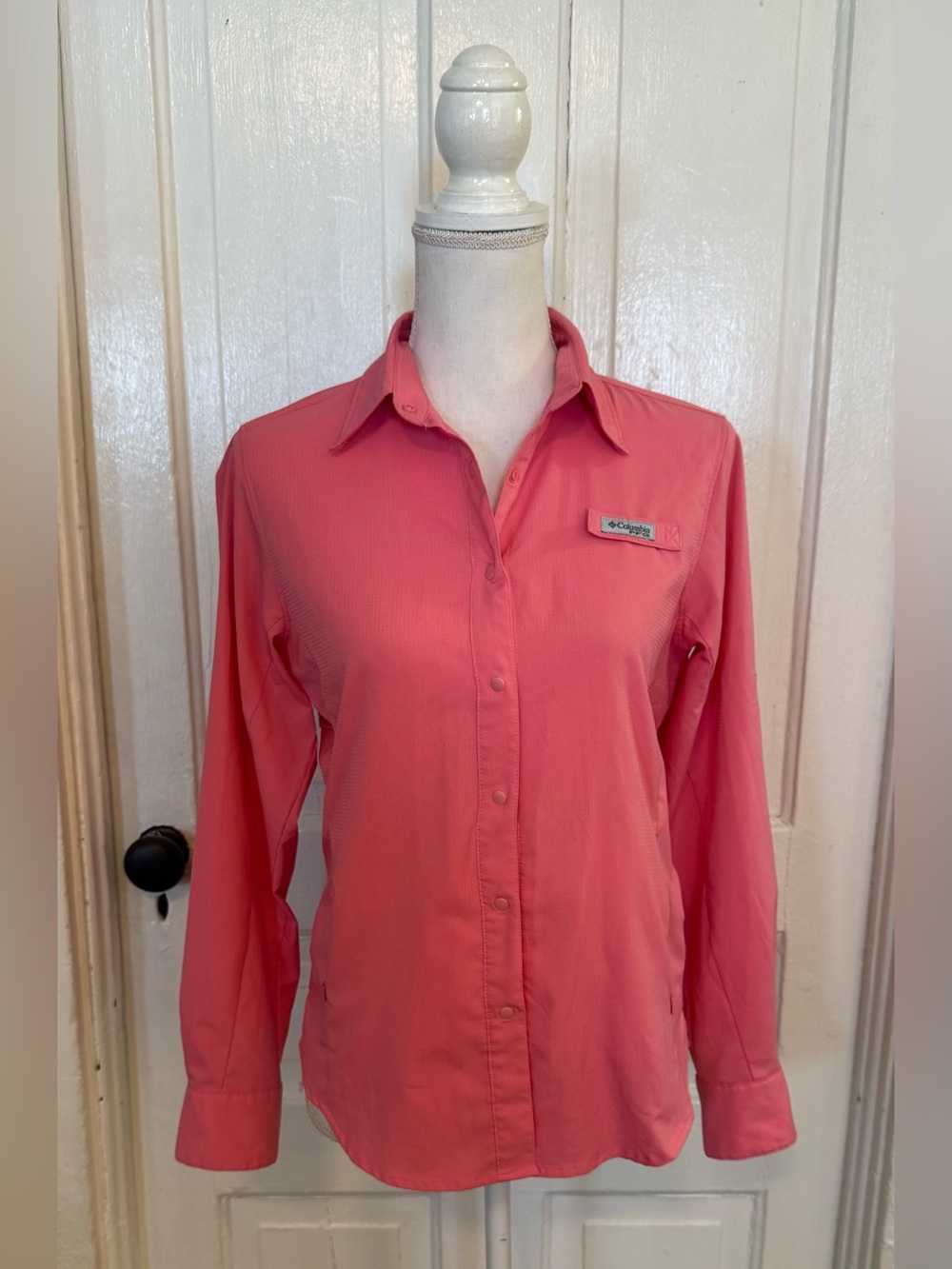 Columbia Women's PFG Tamiami II LS Coral Pink Snap Front Top - Size XS